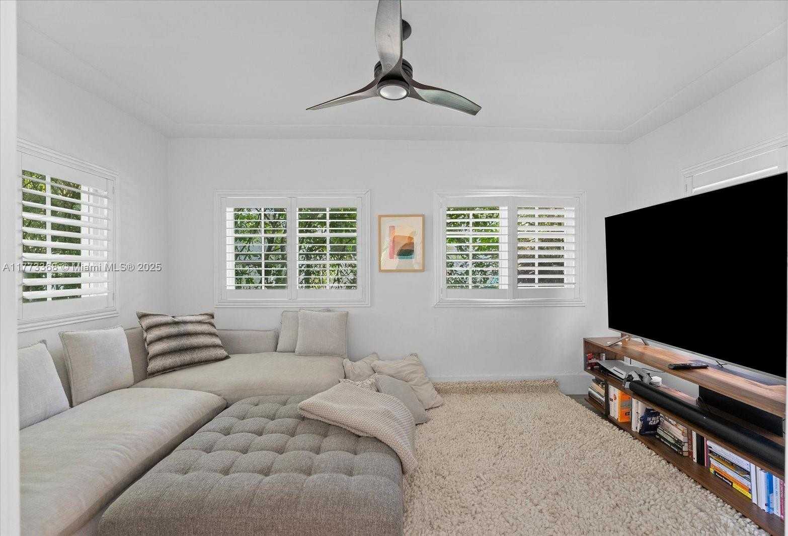 Small Image of 4228 ALTON RD, Miami Beach Number 9