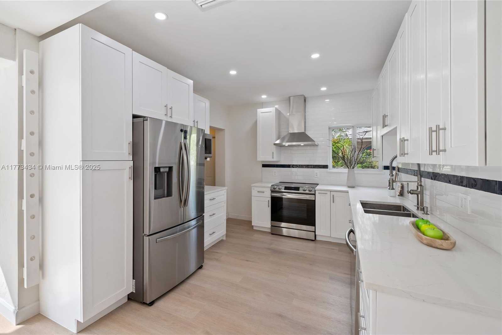 Small Image of 74 NORTH EAST 103RD ST, Miami Shores Number 12
