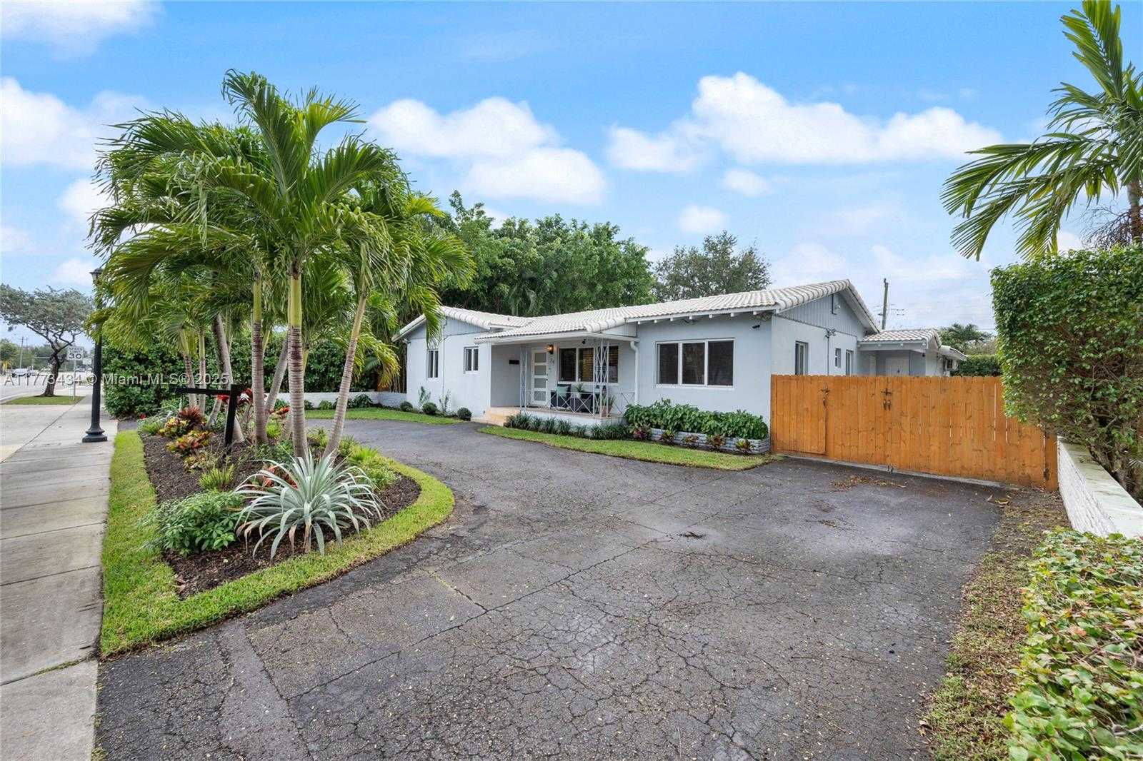 Small Image of 74 NORTH EAST 103RD ST, Miami Shores Number 21