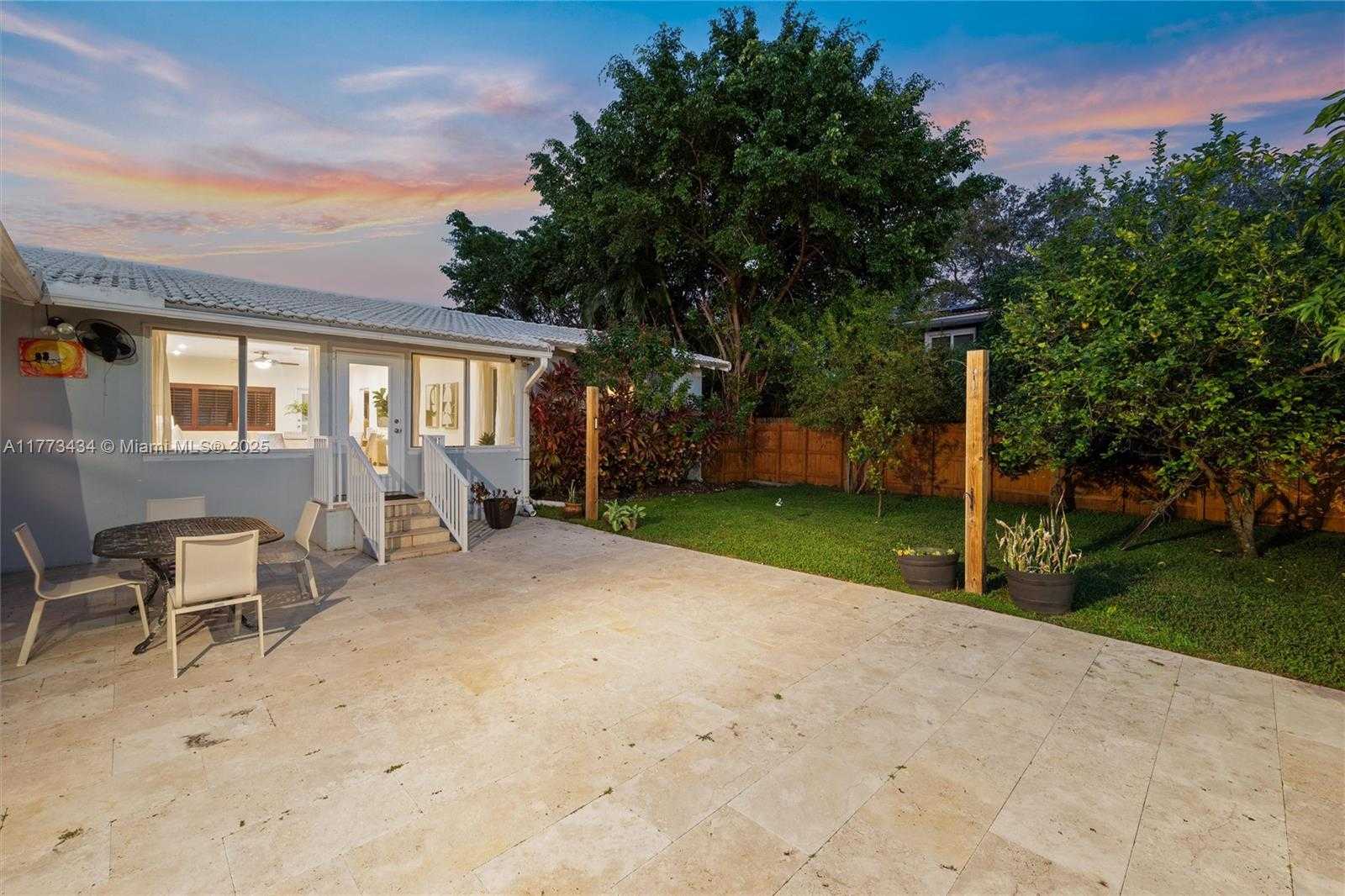 Small Image of 74 NORTH EAST 103RD ST, Miami Shores Number 4