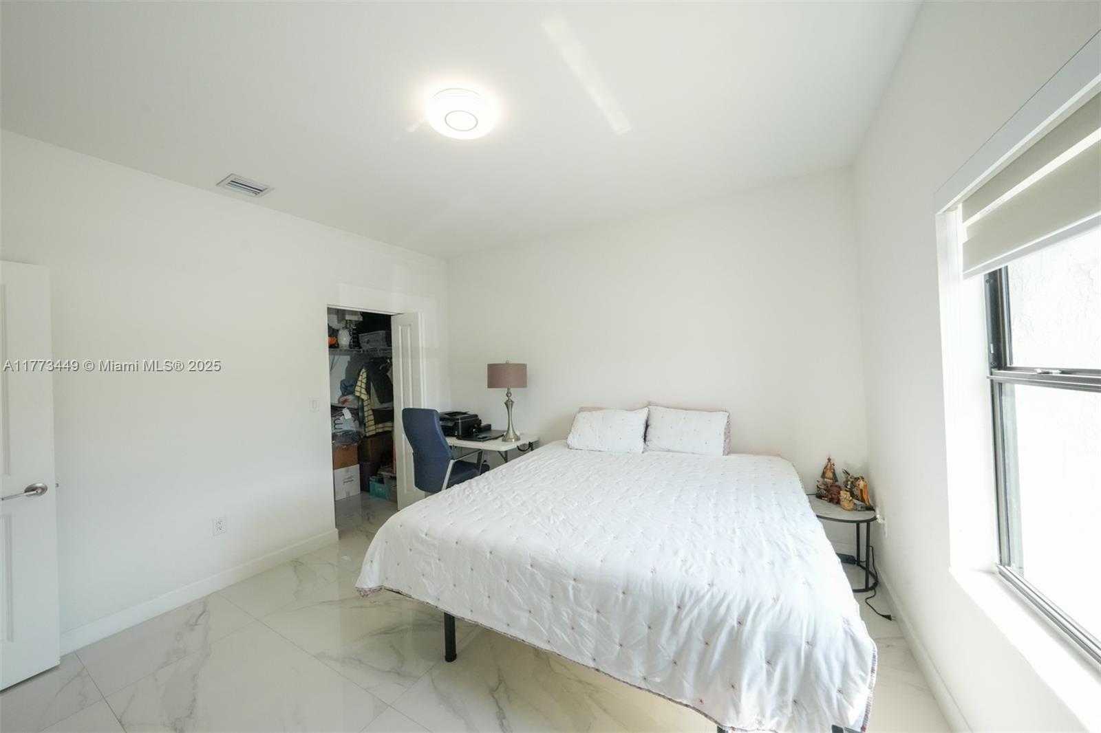 Small Image of 19080 SOUTH WEST 133 CT, Miami Number 31