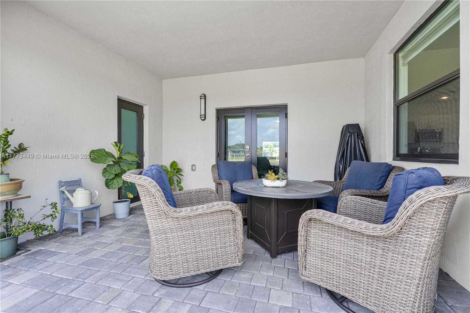 Small Image of 19080 SOUTH WEST 133 CT, Miami Number 41