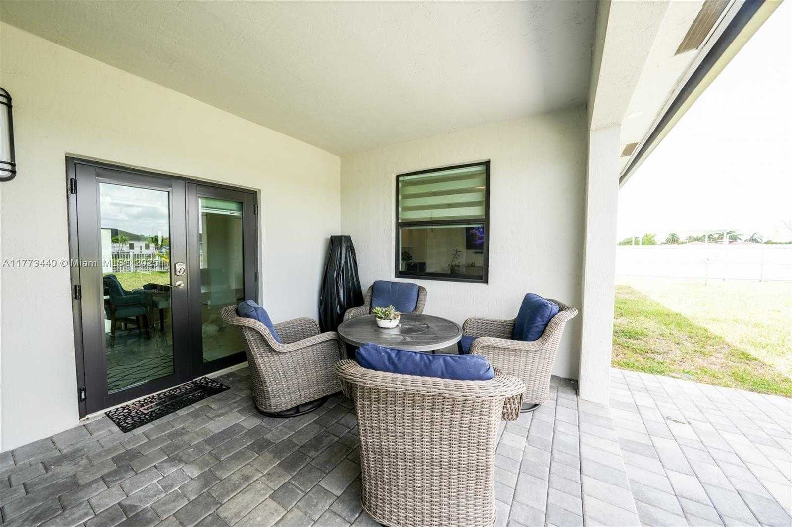 Small Image of 19080 SOUTH WEST 133 CT, Miami Number 42