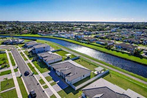 Small Image of 19080 SOUTH WEST 133 CT, Miami Number 58