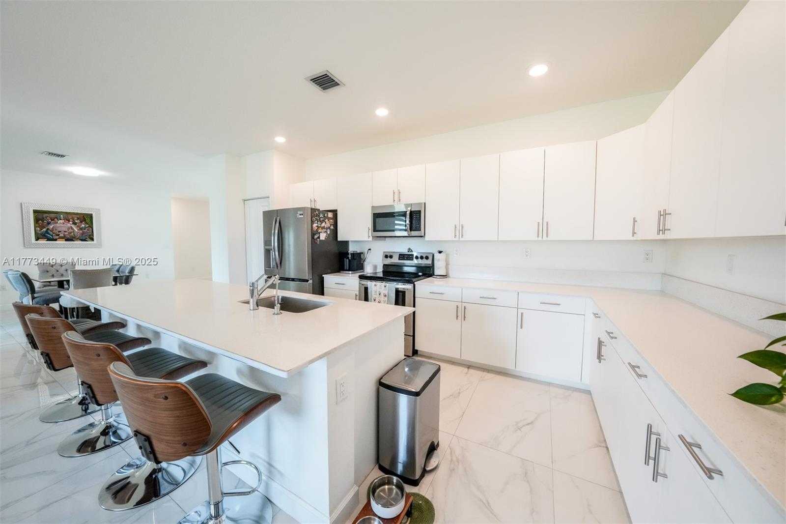 Small Image of 19080 SOUTH WEST 133 CT, Miami Number 6