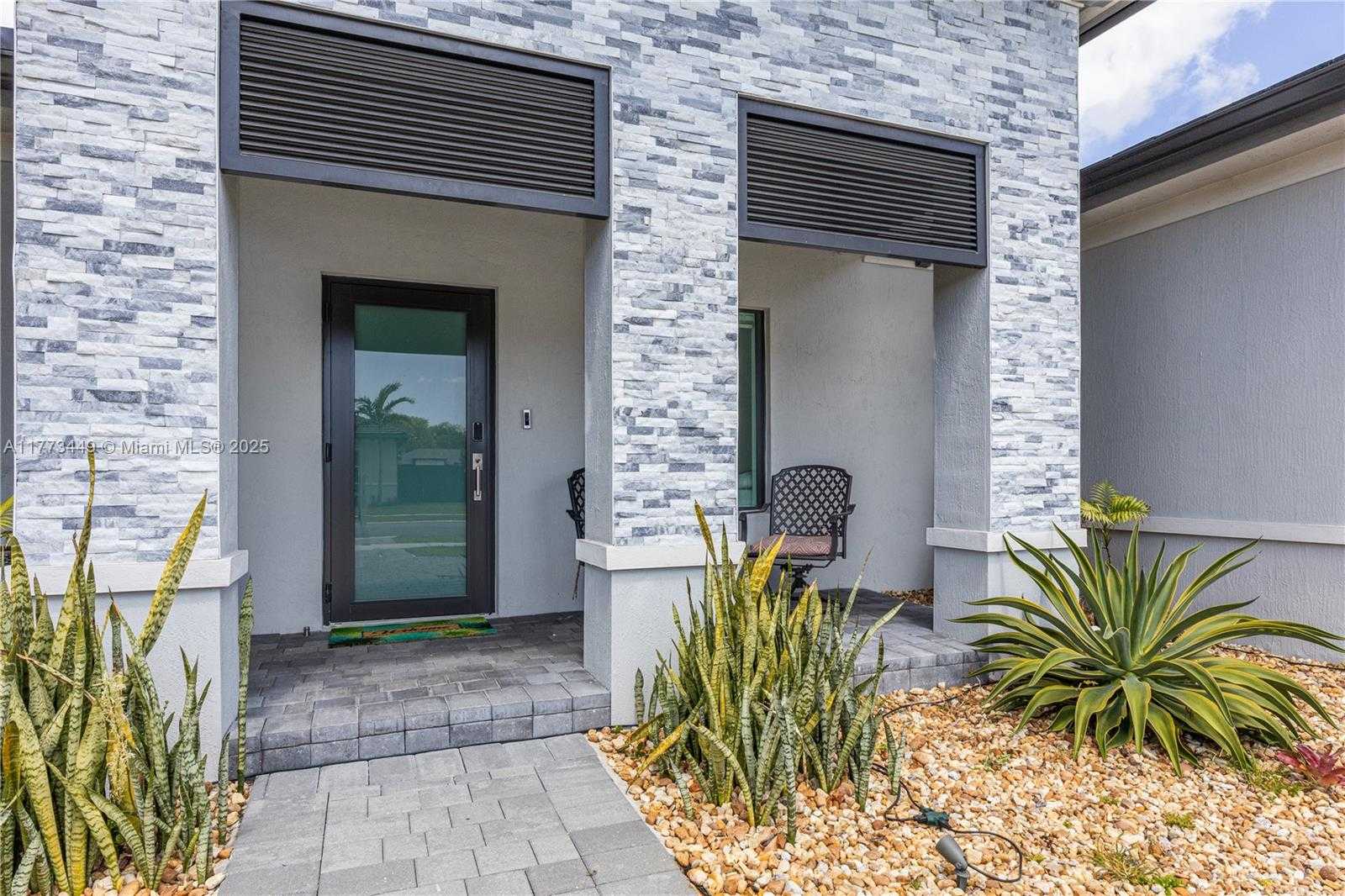 Small Image of 19080 SOUTH WEST 133 CT, Miami Number 62