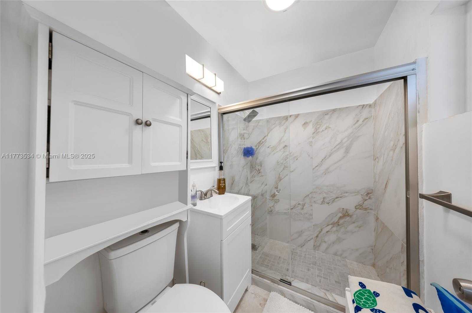 Small Image of 1980 NORTH EAST 173RD ST, North Miami Beach Number 21