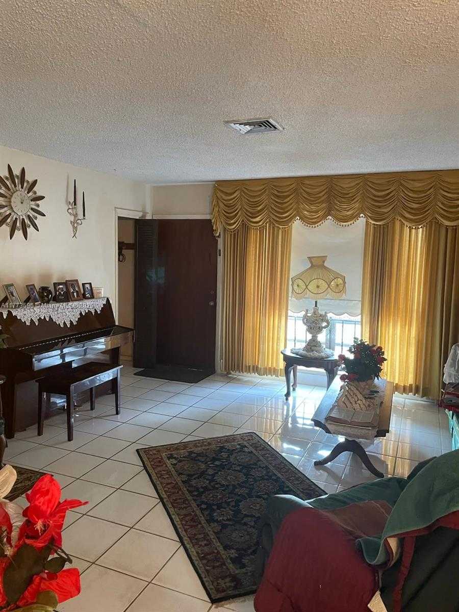 Small Image of 1010 NORTH WEST 57TH ST, Miami Number 13