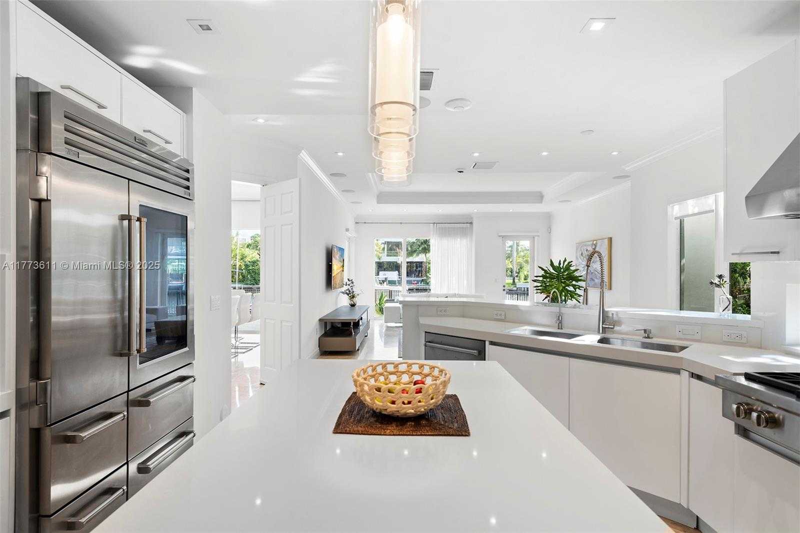 Small Image of 455 CENTRE IS, Golden Beach Number 25