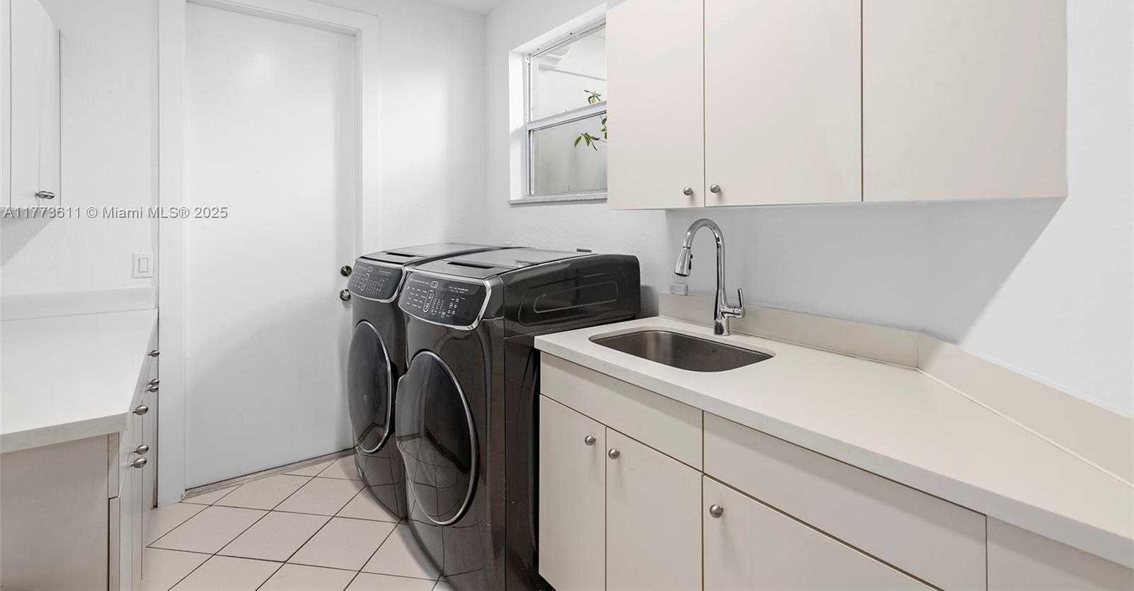 Small Image of 455 CENTRE IS, Golden Beach Number 30