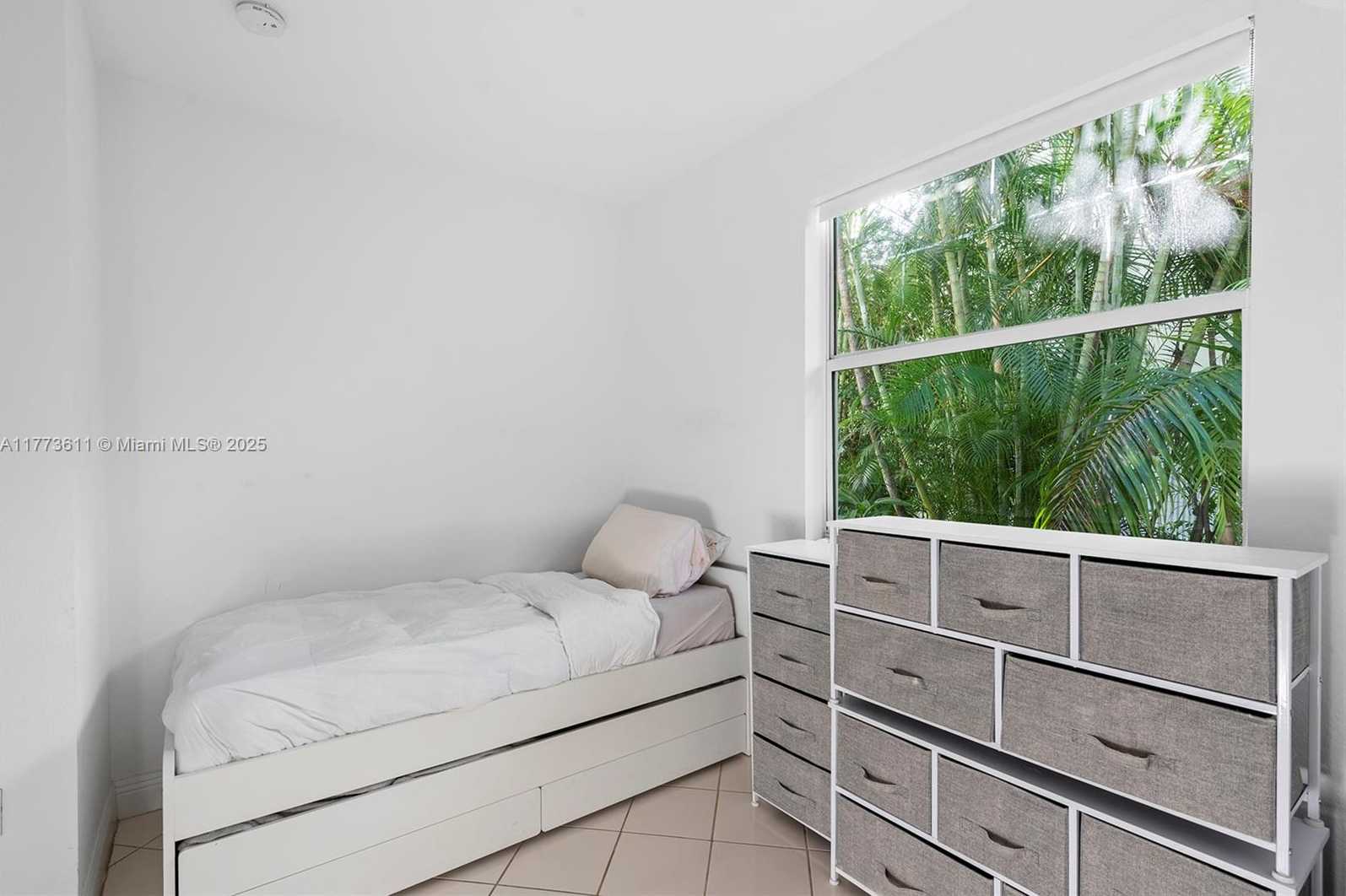 Small Image of 455 CENTRE IS, Golden Beach Number 31