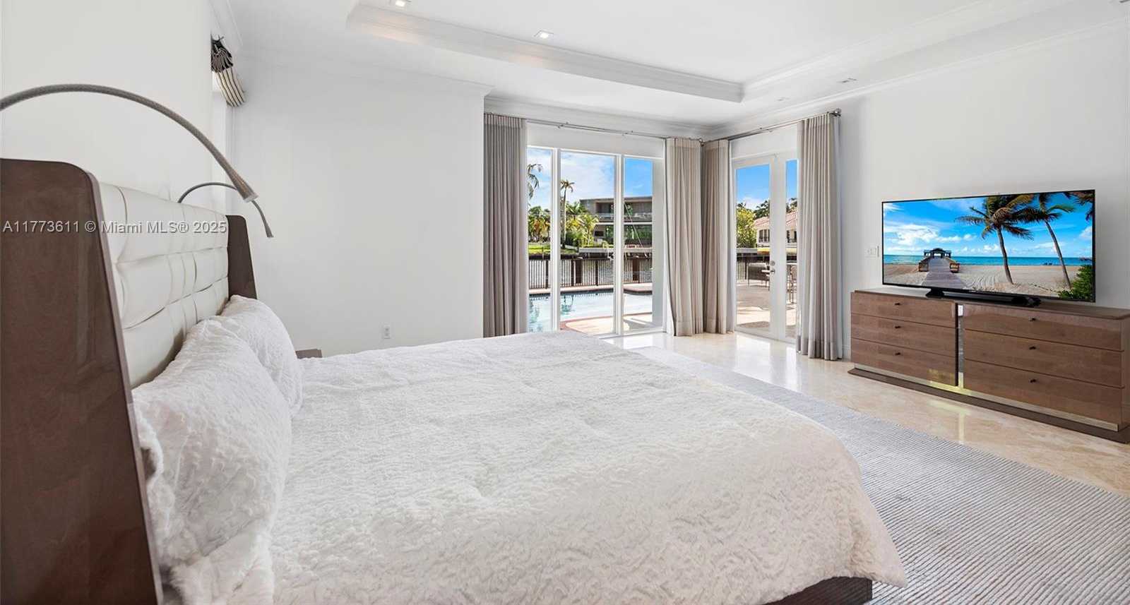 Small Image of 455 CENTRE IS, Golden Beach Number 34