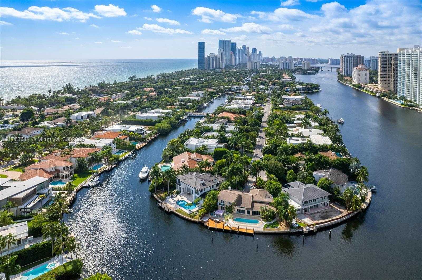 Small Image of 455 CENTRE IS, Golden Beach Number 4