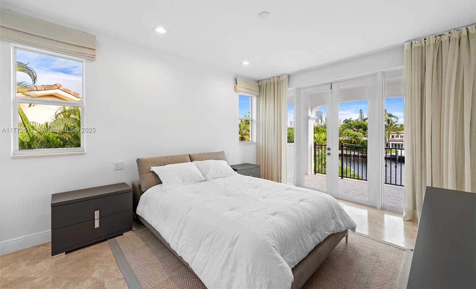 Small Image of 455 CENTRE IS, Golden Beach Number 42