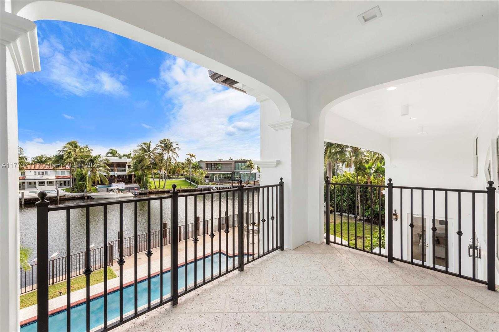 Small Image of 455 CENTRE IS, Golden Beach Number 45