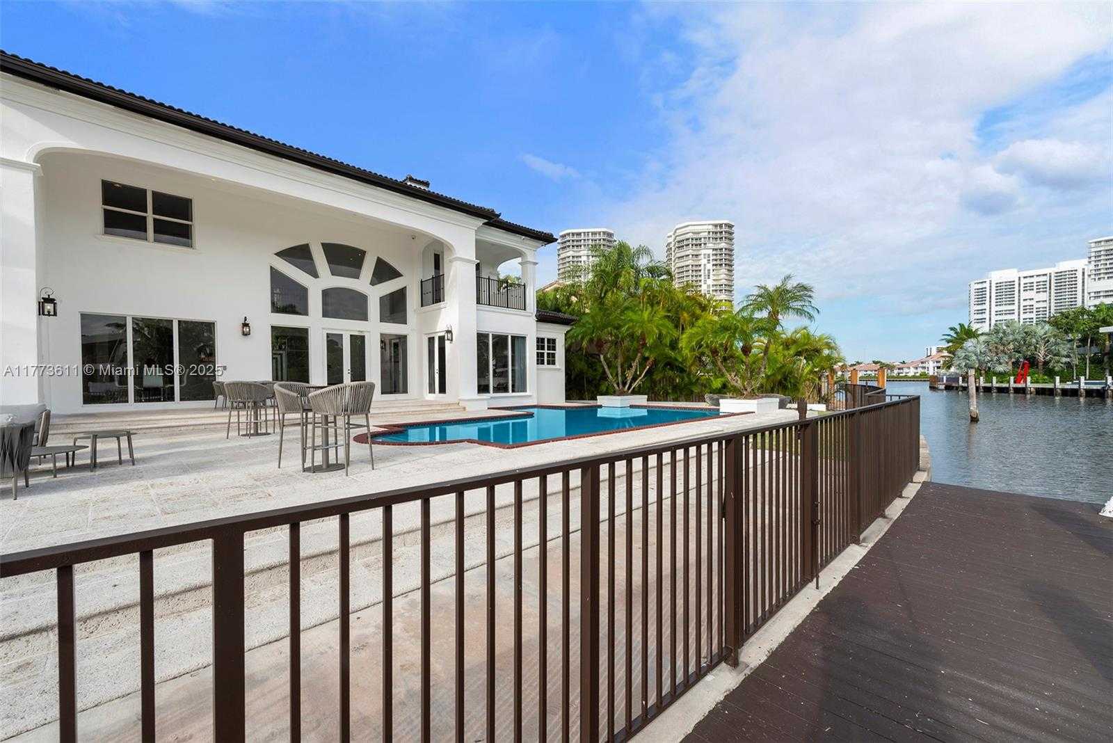 Small Image of 455 CENTRE IS, Golden Beach Number 62