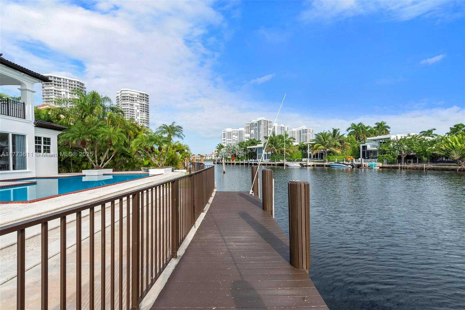 Small Image of 455 CENTRE IS, Golden Beach Number 63