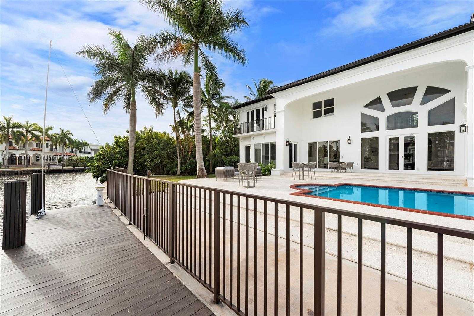 Small Image of 455 CENTRE IS, Golden Beach Number 64