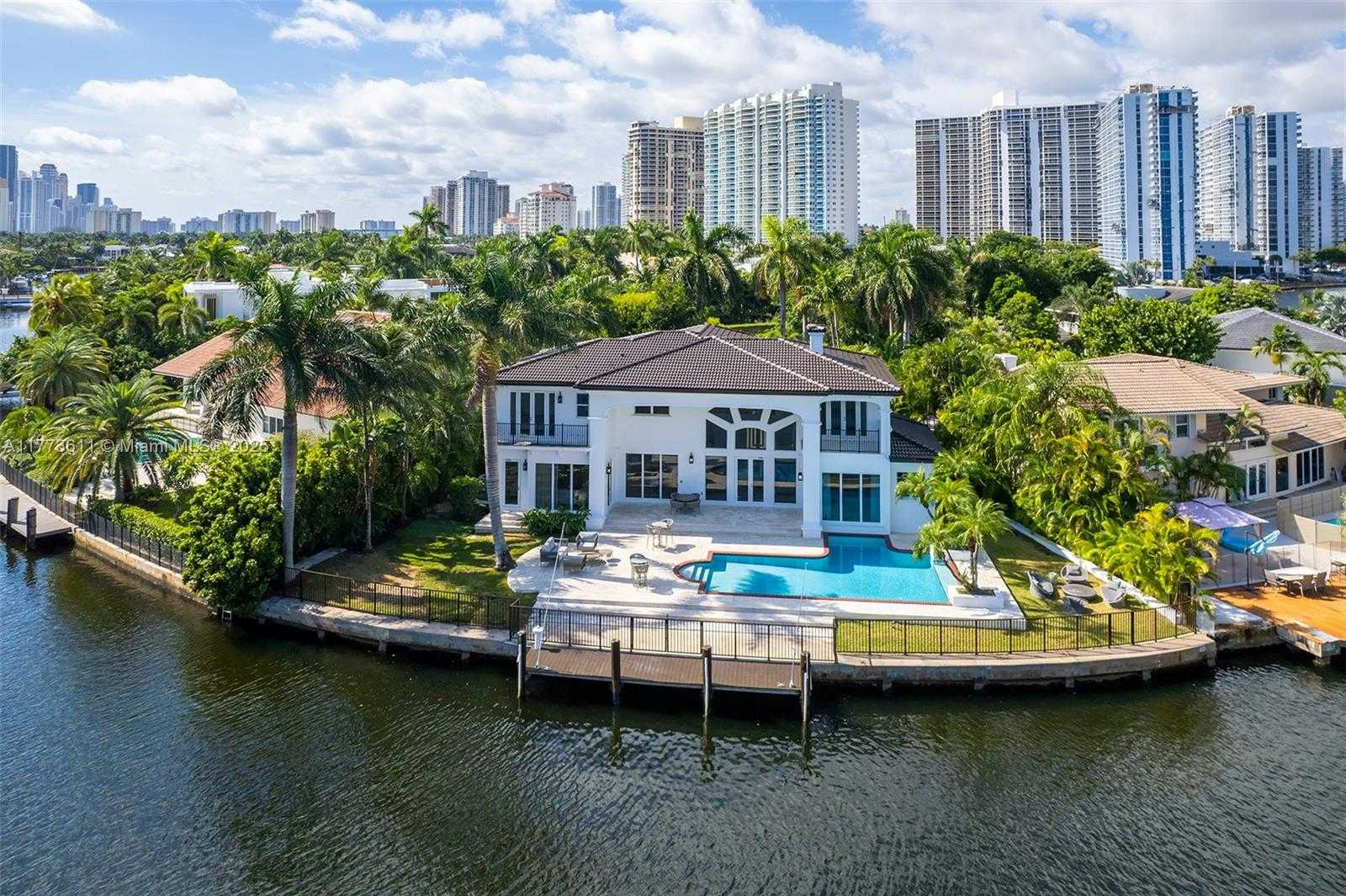 Small Image of 455 CENTRE IS, Golden Beach Number 66
