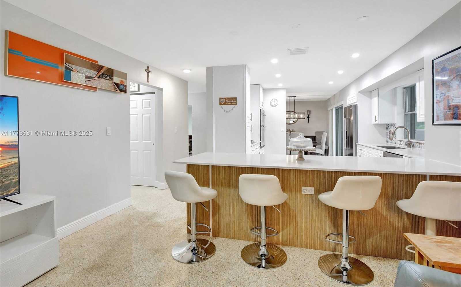 Small Image of 9460 NORTH WEST 3RD ST, Pembroke Pines Number 18