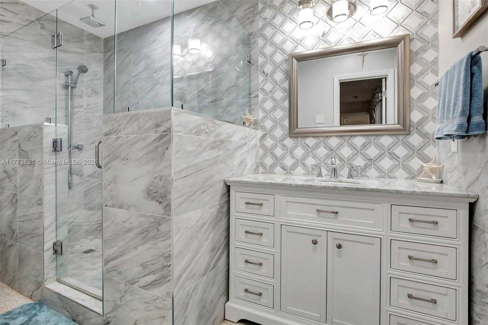 Small Image of 9460 NORTH WEST 3RD ST, Pembroke Pines Number 25
