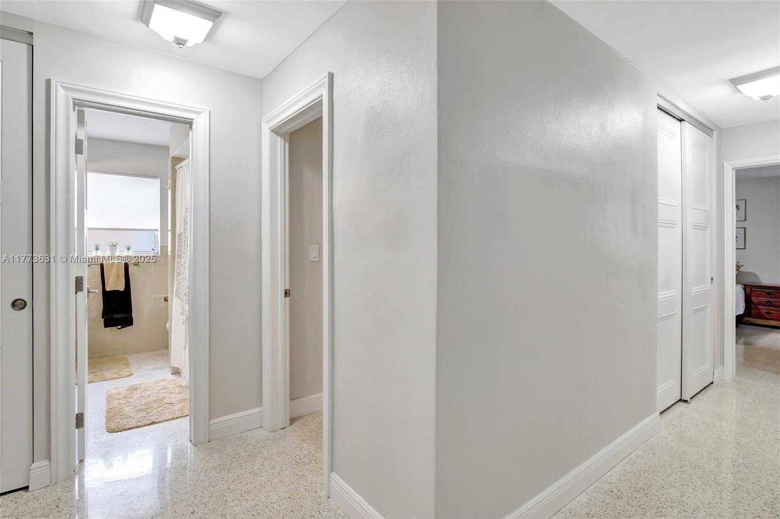 Small Image of 9460 NORTH WEST 3RD ST, Pembroke Pines Number 26