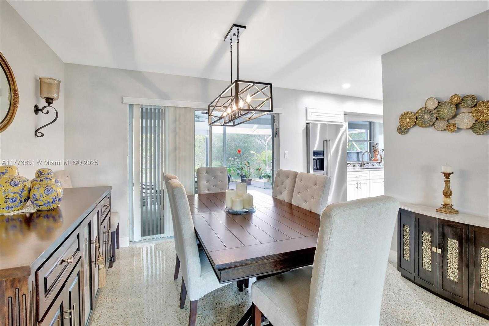 Small Image of 9460 NORTH WEST 3RD ST, Pembroke Pines Number 8