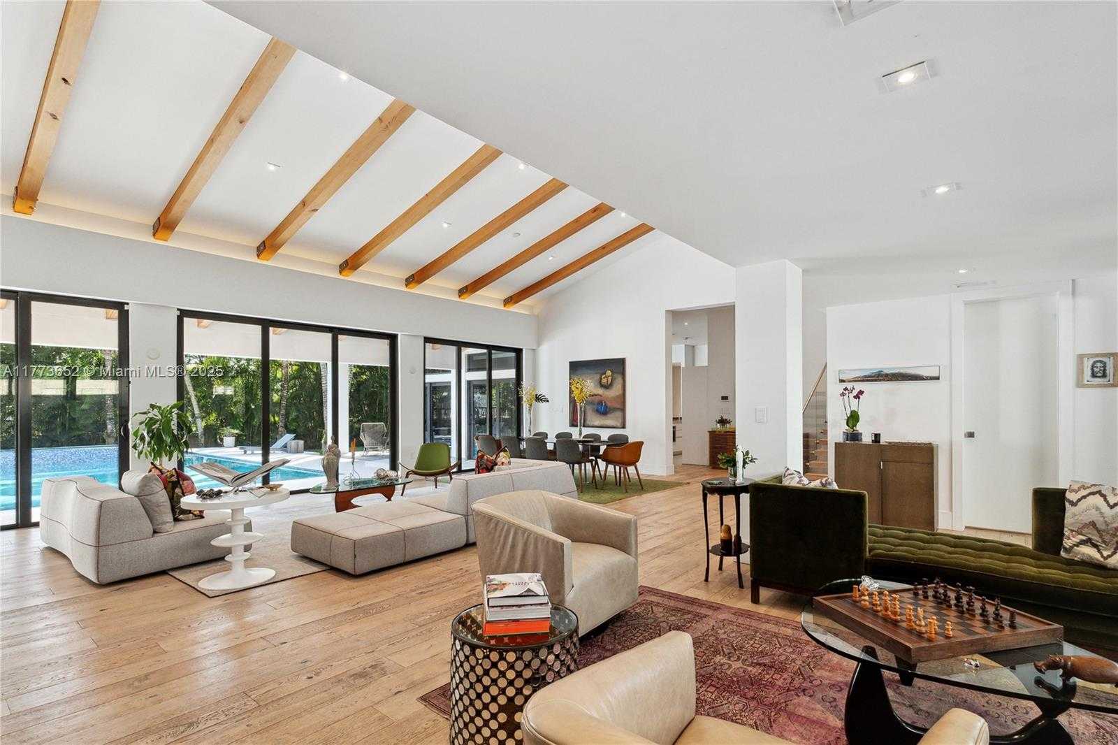 Small Image of 1060 ALFONSO AVE, Coral Gables Number 13