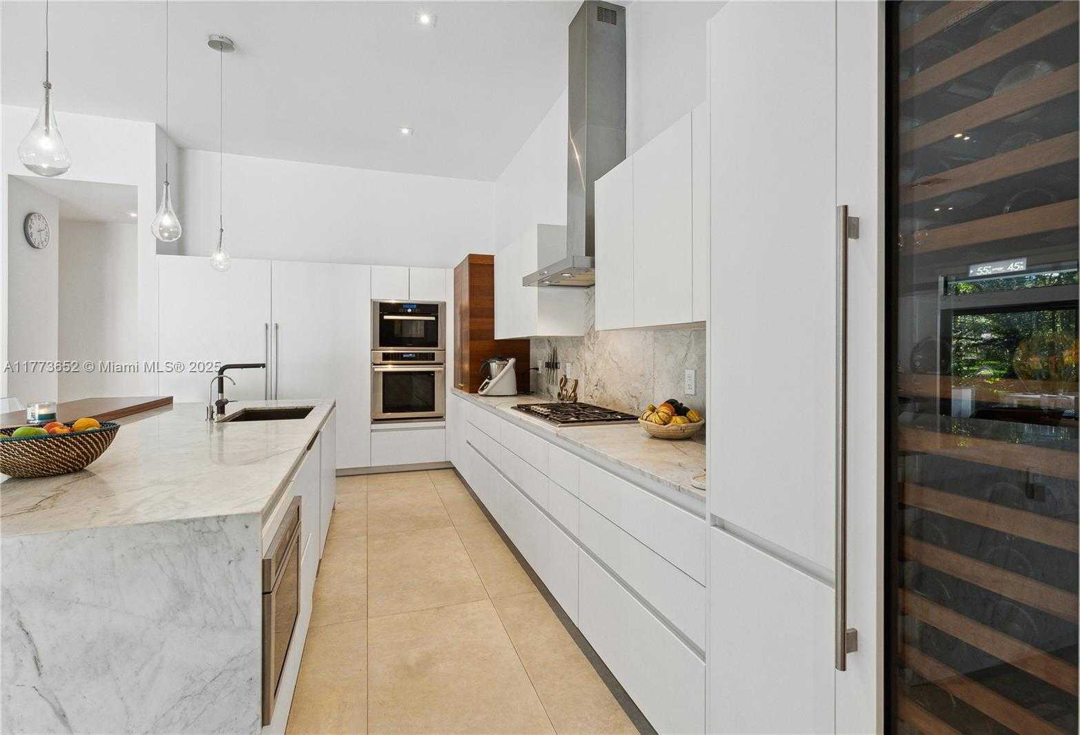 Small Image of 1060 ALFONSO AVE, Coral Gables Number 17