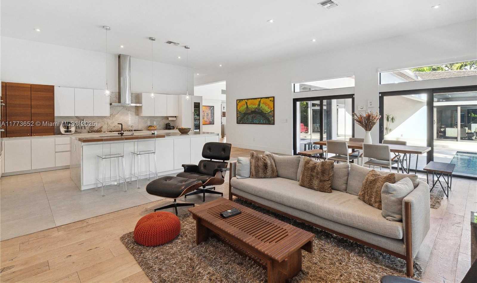Small Image of 1060 ALFONSO AVE, Coral Gables Number 18