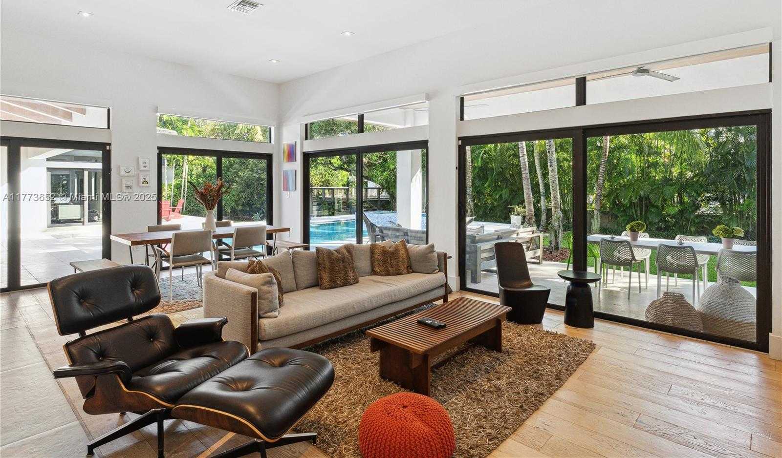 Small Image of 1060 ALFONSO AVE, Coral Gables Number 19