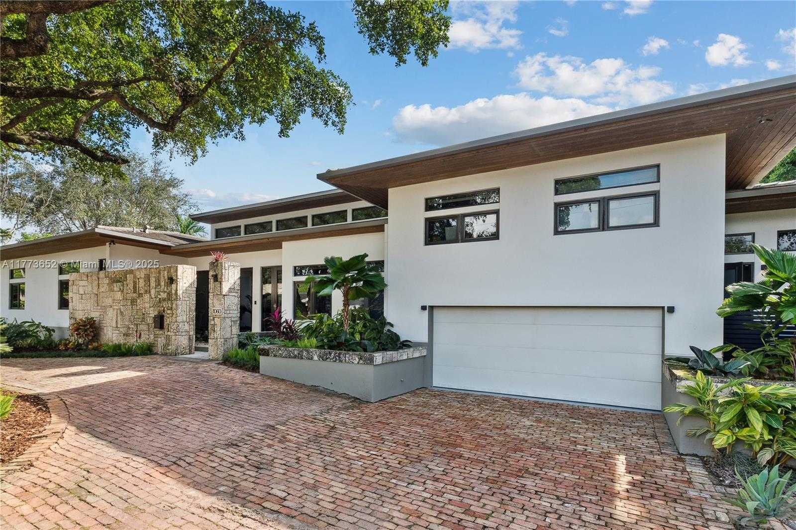Small Image of 1060 ALFONSO AVE, Coral Gables Number 4