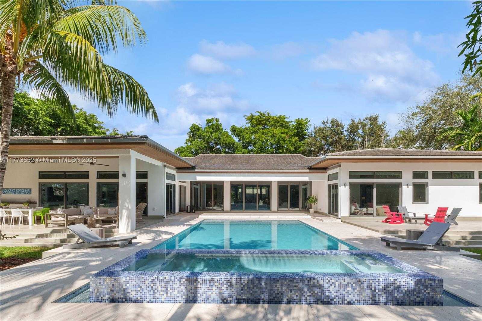 Small Image of 1060 ALFONSO AVE, Coral Gables Number 41