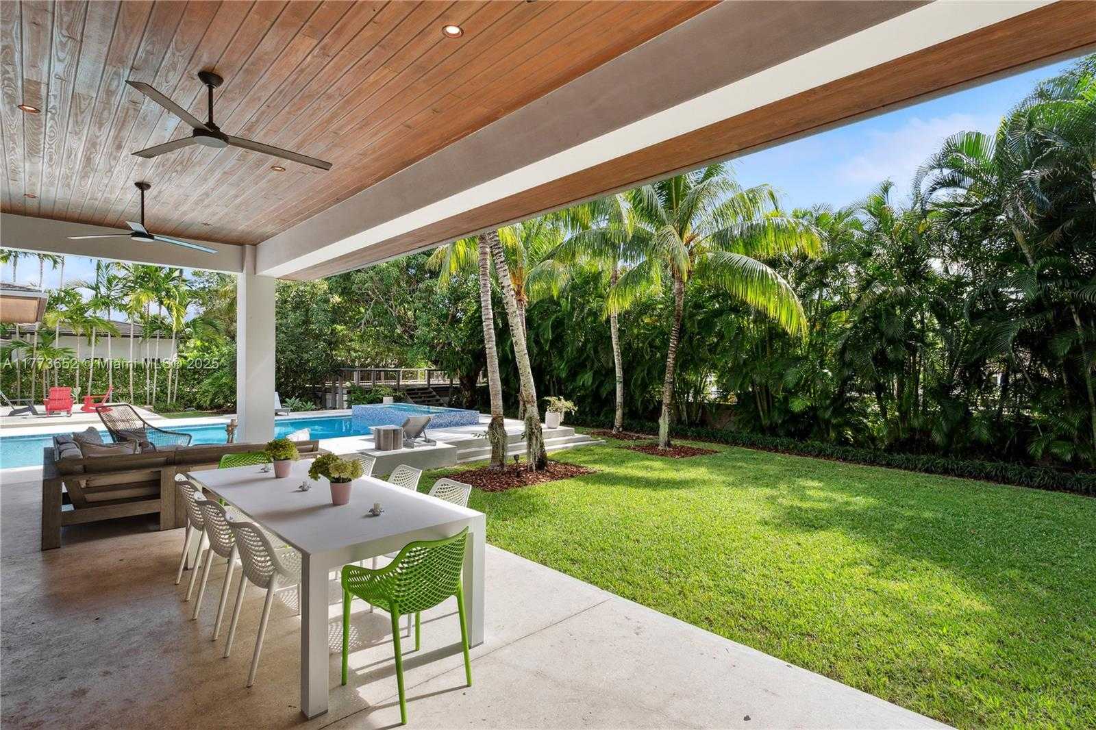 Small Image of 1060 ALFONSO AVE, Coral Gables Number 44