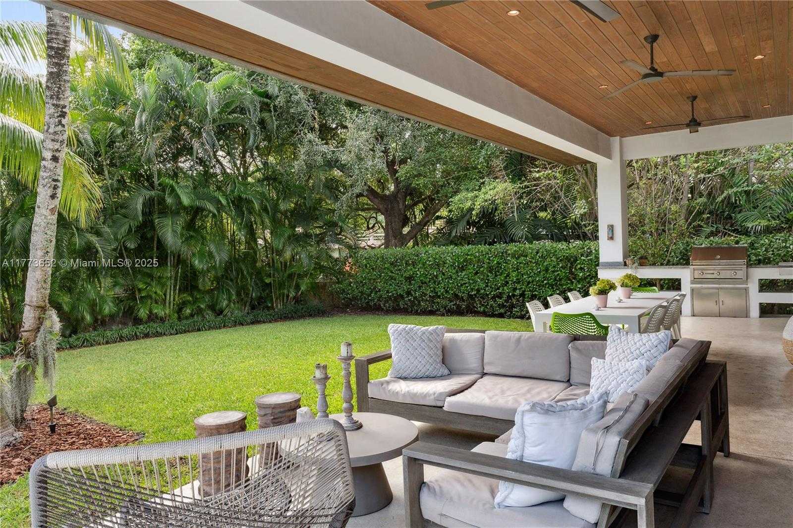Small Image of 1060 ALFONSO AVE, Coral Gables Number 45