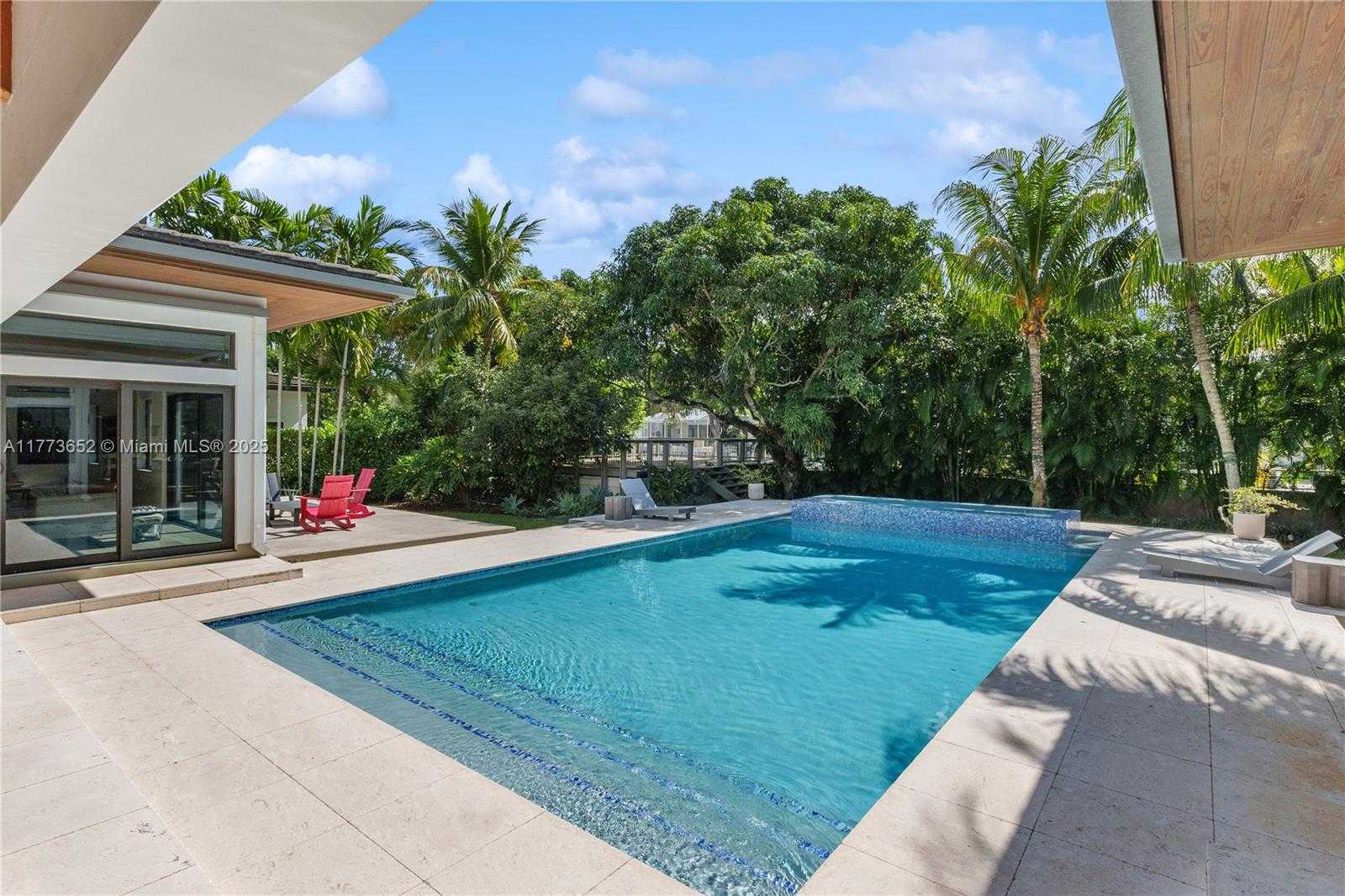 Small Image of 1060 ALFONSO AVE, Coral Gables Number 47