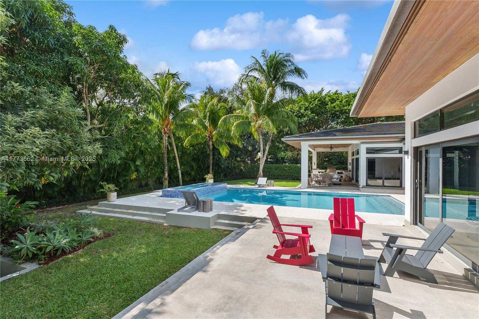 Small Image of 1060 ALFONSO AVE, Coral Gables Number 48