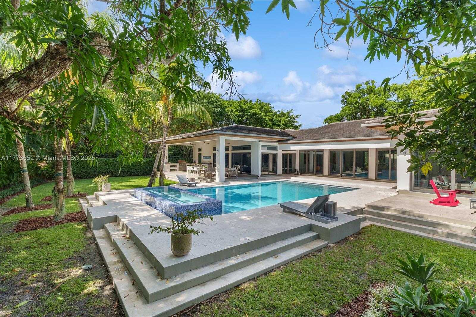 Small Image of 1060 ALFONSO AVE, Coral Gables Number 49