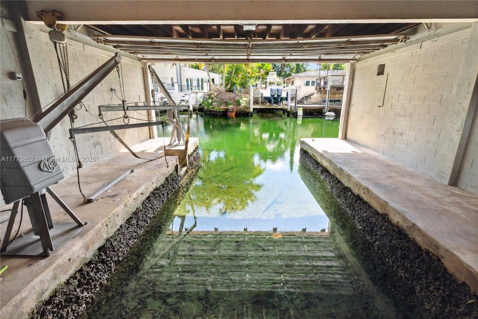 Small Image of 1060 ALFONSO AVE, Coral Gables Number 56