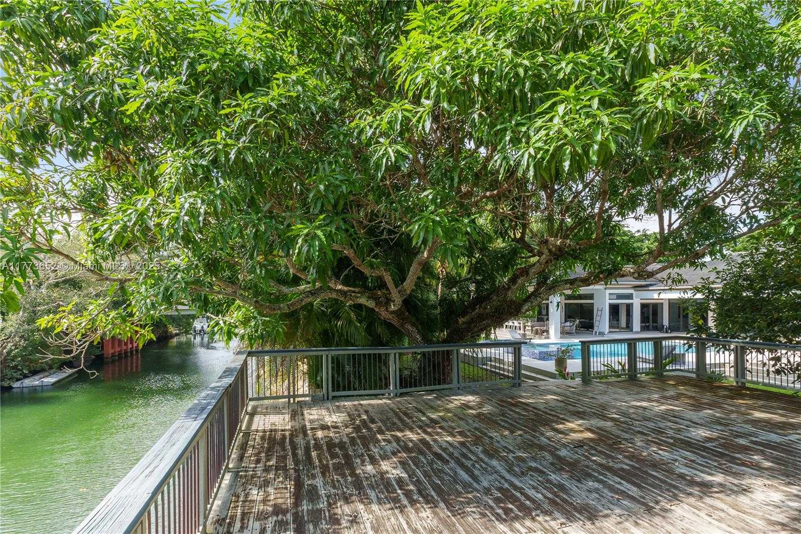 Small Image of 1060 ALFONSO AVE, Coral Gables Number 58