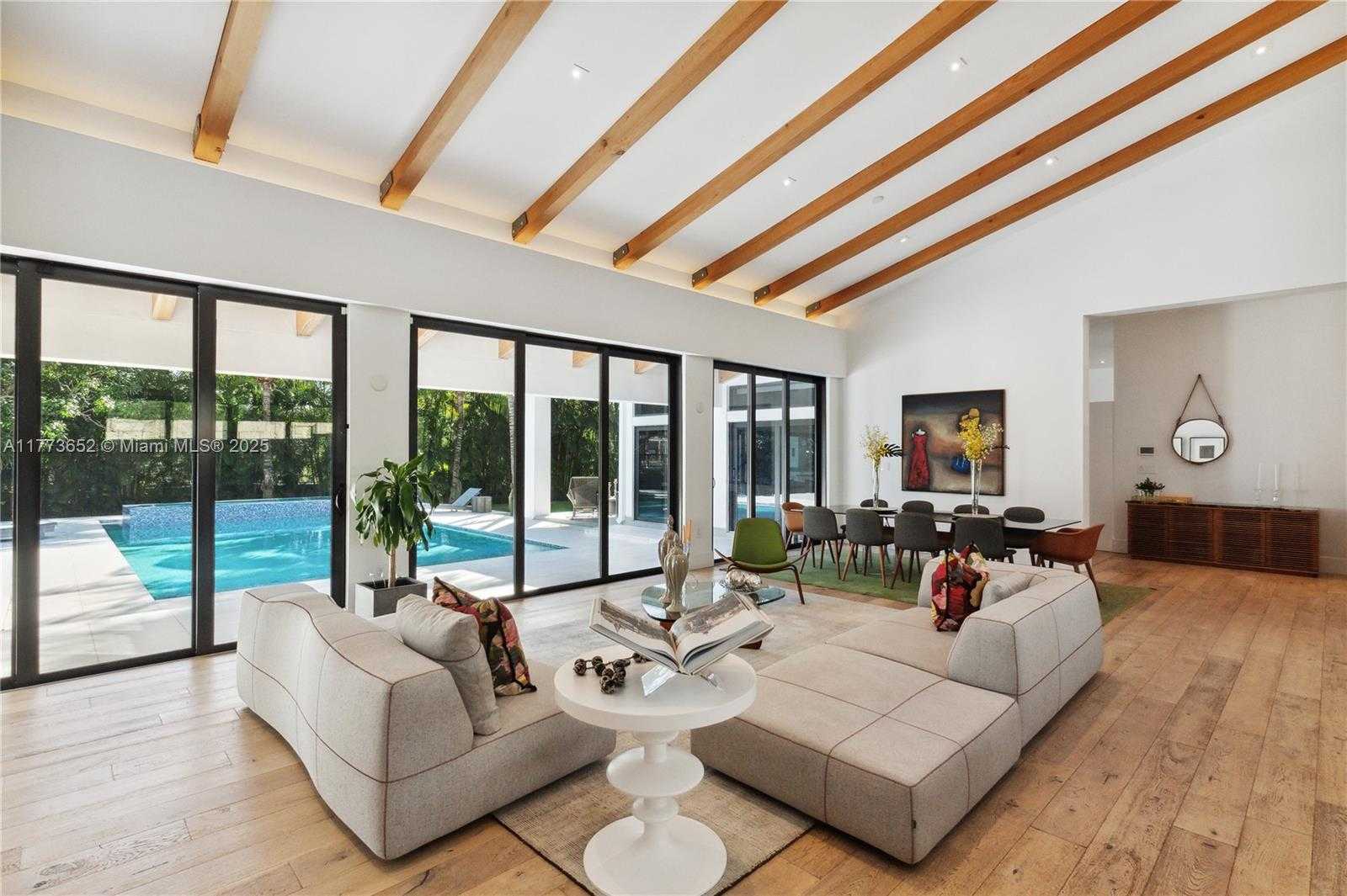 Small Image of 1060 ALFONSO AVE, Coral Gables Number 8