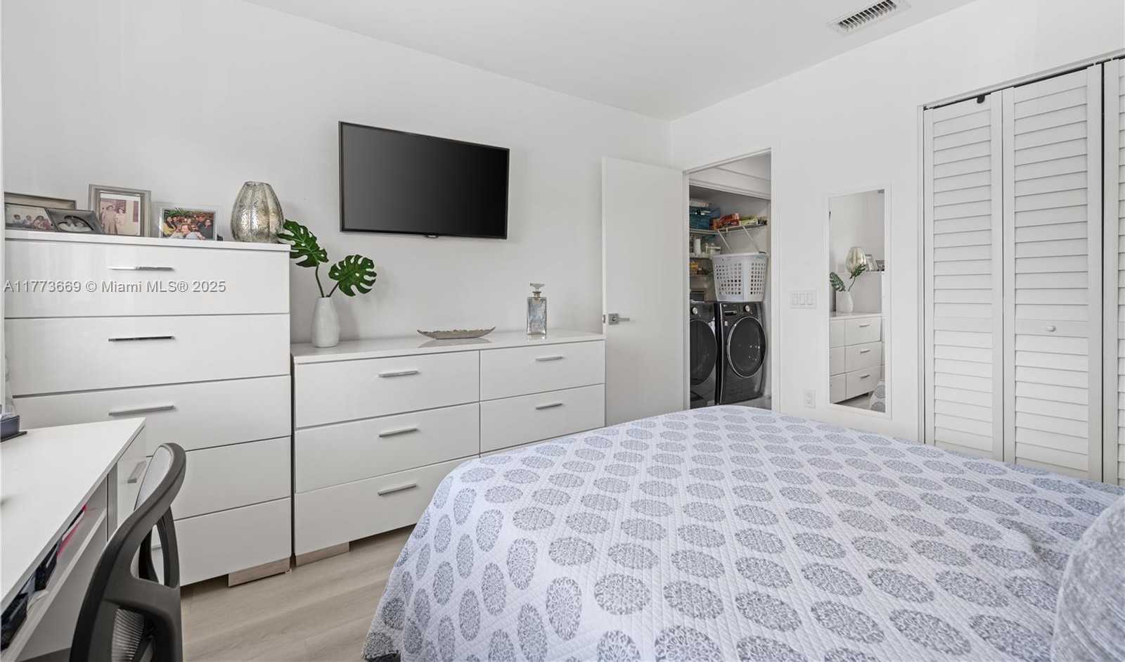 Small Image of 10042 SOUTH WEST 220TH ST, Cutler Bay Number 19