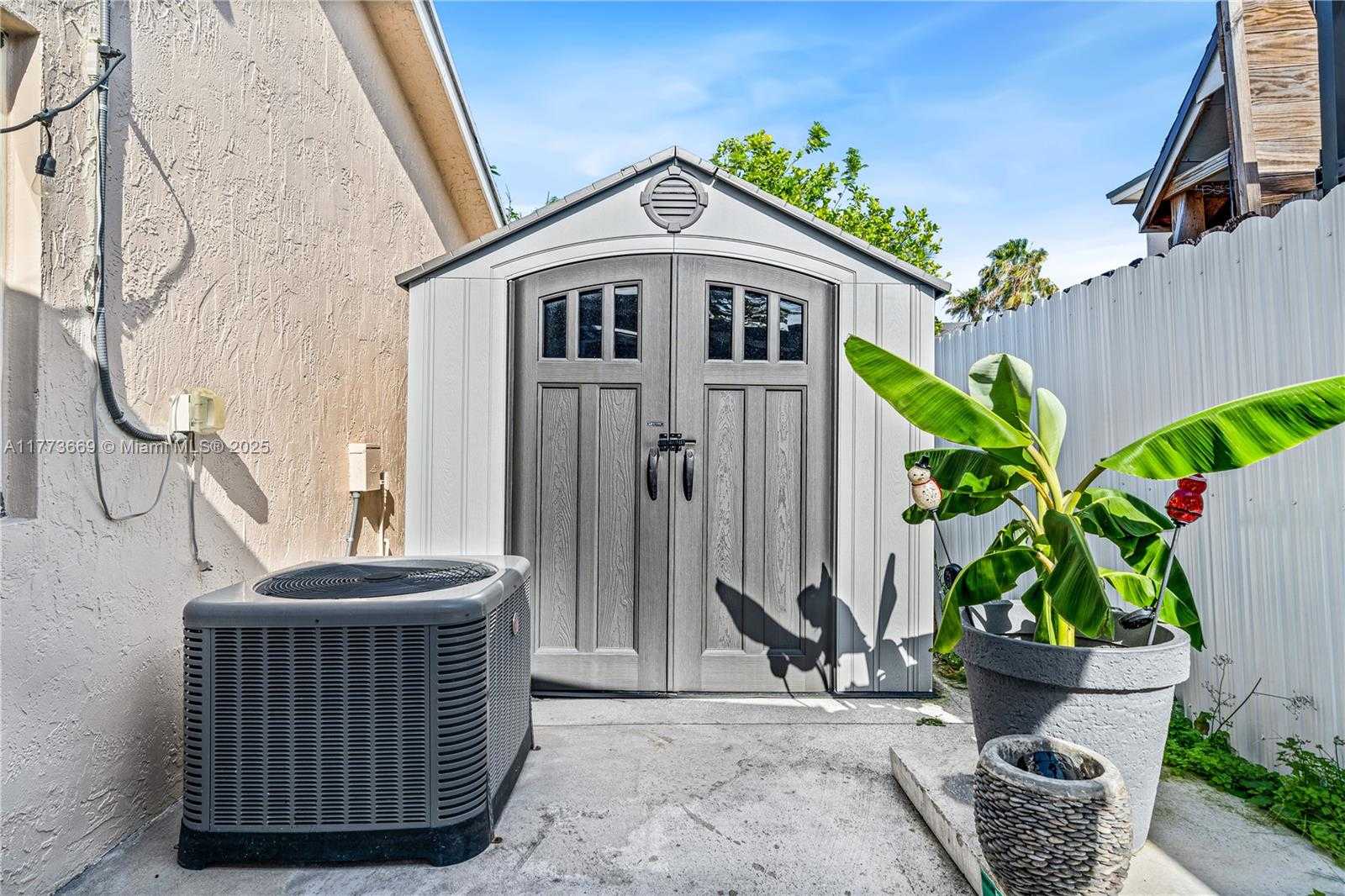 Small Image of 10042 SOUTH WEST 220TH ST, Cutler Bay Number 28