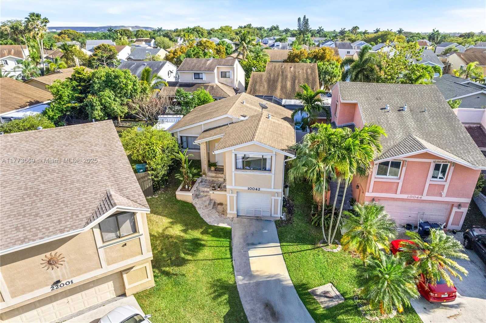 Small Image of 10042 SOUTH WEST 220TH ST, Cutler Bay Number 34