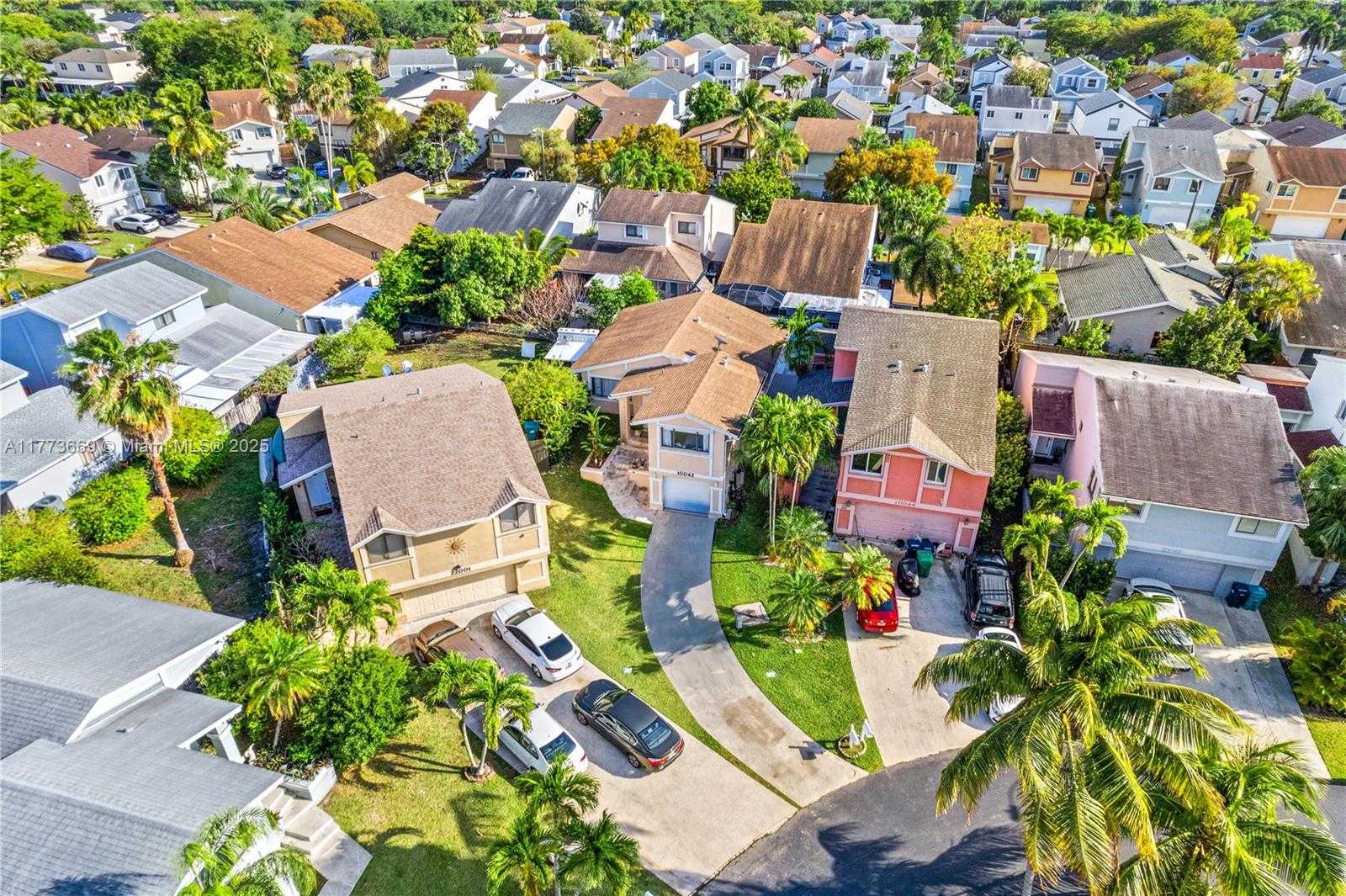 Small Image of 10042 SOUTH WEST 220TH ST, Cutler Bay Number 35