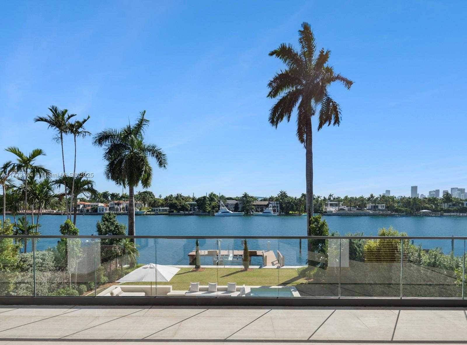 Small Image of 94 SOUTH HIBISCUS DR, Miami Beach Number 26