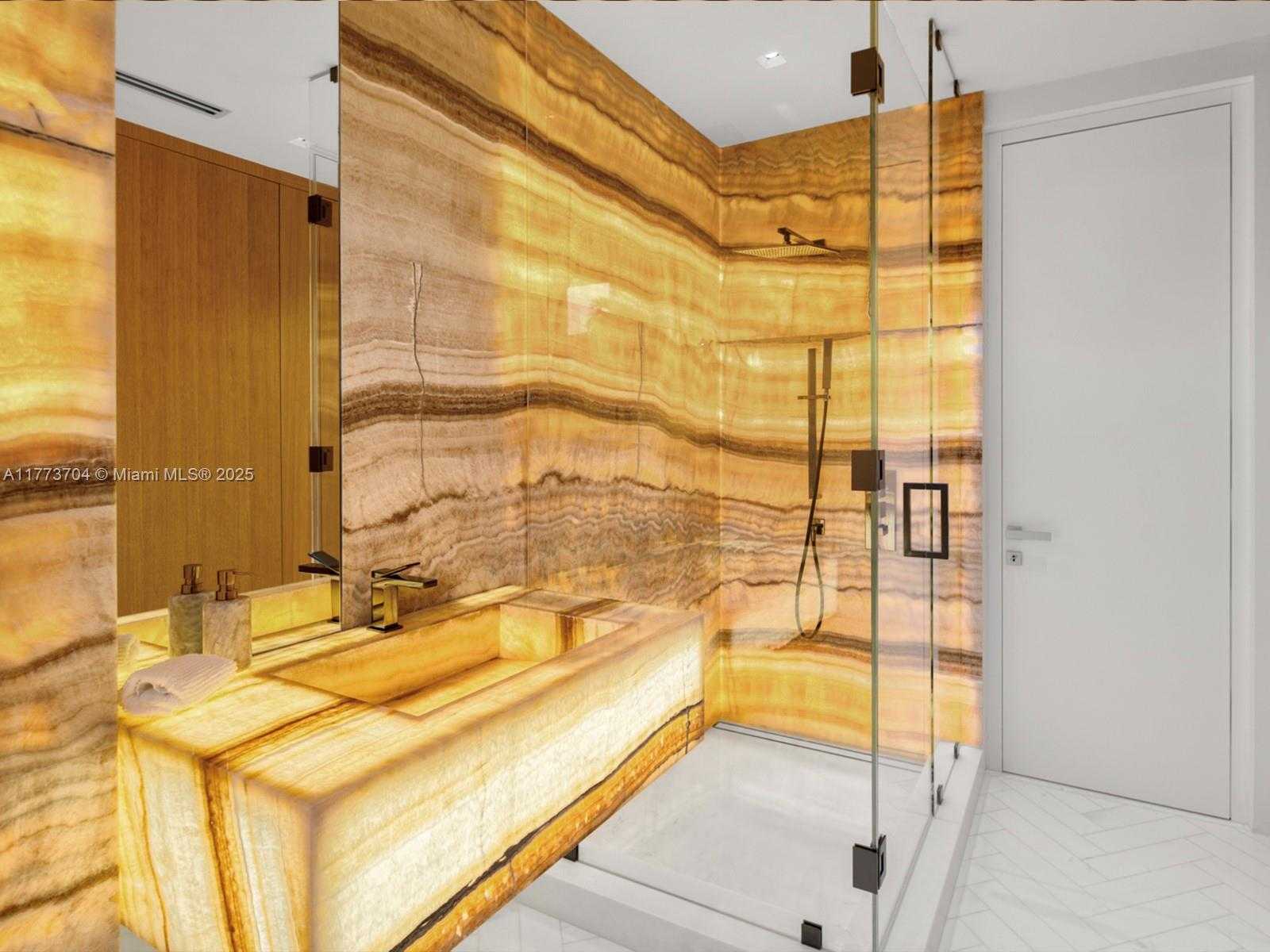 Small Image of 94 SOUTH HIBISCUS DR, Miami Beach Number 38