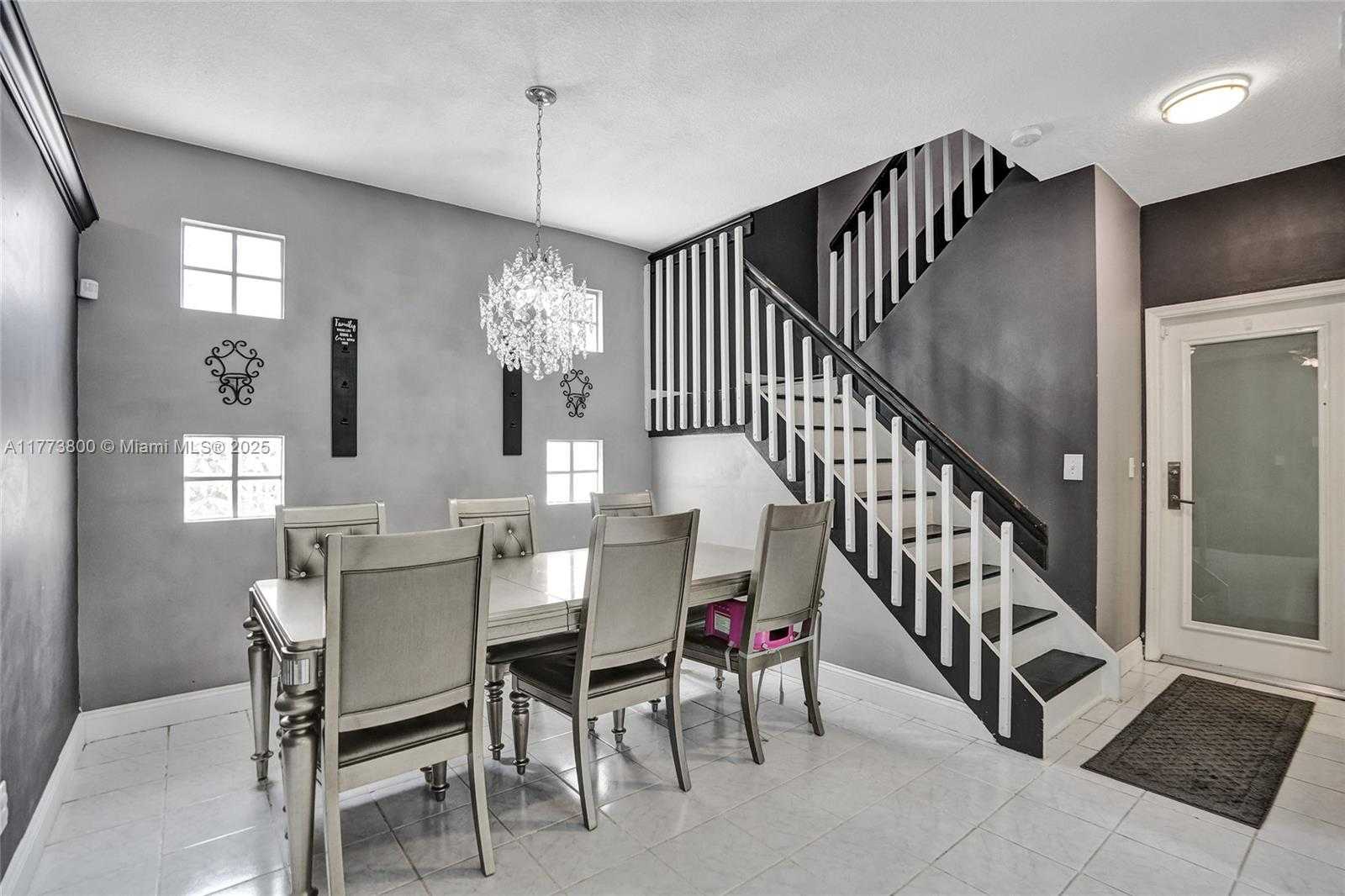 Small Image of 218 NORTH WEST 75TH TER, Plantation Number 6