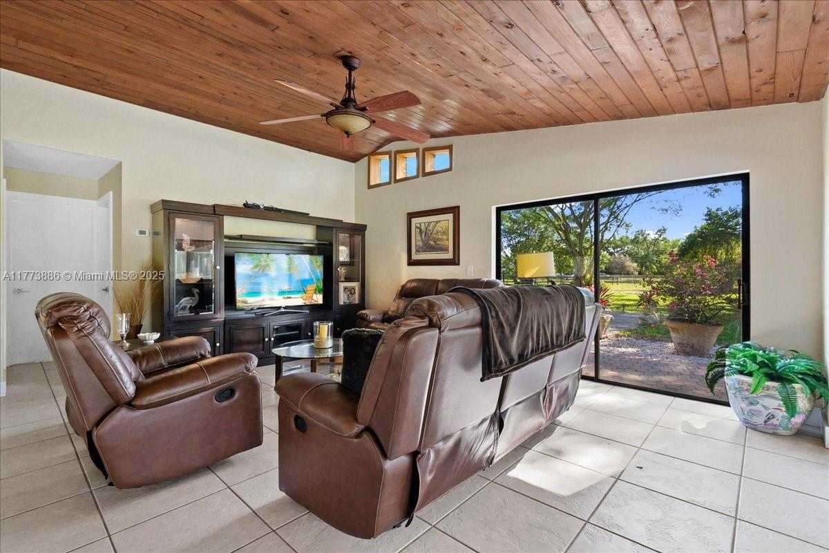 Small Image of 3761 DELLWOOD BLVD, Loxahatchee Number 14