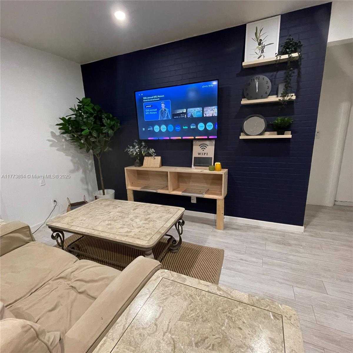 Small Image of Hallandale Beach Number 8